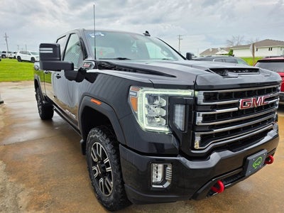 2022 GMC Sierra 2500HD 4WD Crew Cab Standard Bed AT4