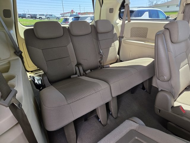 2010 Chrysler Town & Country Touring