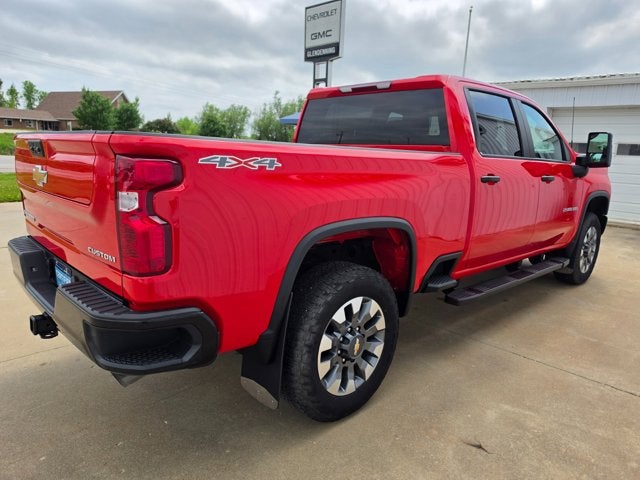 2022 Chevrolet Silverado 2500HD 4WD Crew Cab Standard Bed Custom