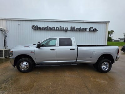 2027 RAM Ram 3500 RAM 3500 TRADESMAN CREW CAB 4X4 8' BOX