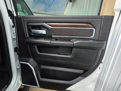 2022 RAM 2500 Laramie Crew Cab 4x4 6'4' Box