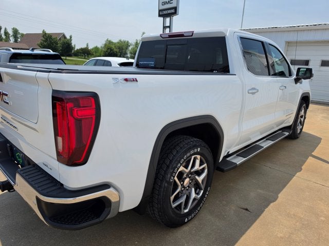 2023 GMC Sierra 1500 4WD Crew Cab Short Box SLT