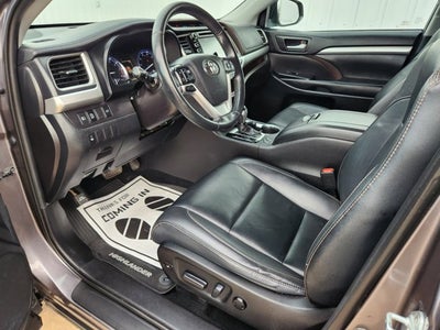 2019 Toyota Highlander SE