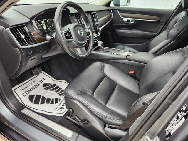 2018 Volvo V90 Cross Country T6